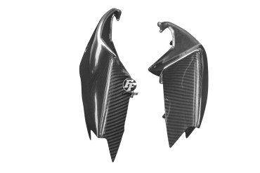 Carénage latéral arrière Carbone pour Suzuki GSX-R 1000 2005-2006 Carbone+Fibre de Verre | Toile Sergé | Brillant